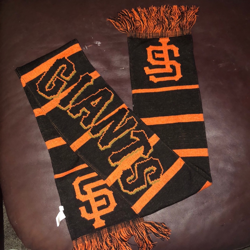 SF Giants scarf